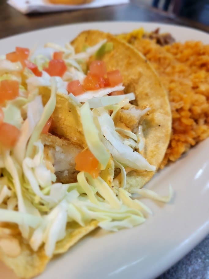 Fish tacos with cabbage and pico de gallo